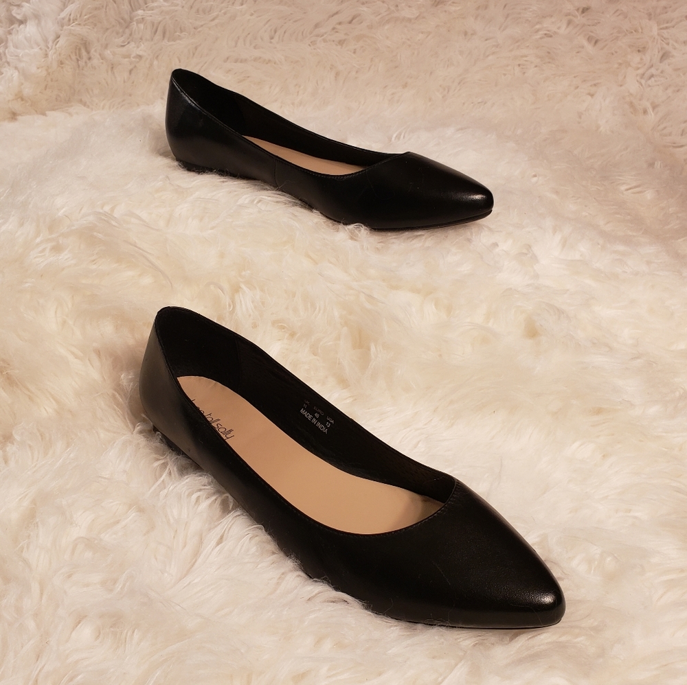 L.T.S Black Pointed Toe Flats